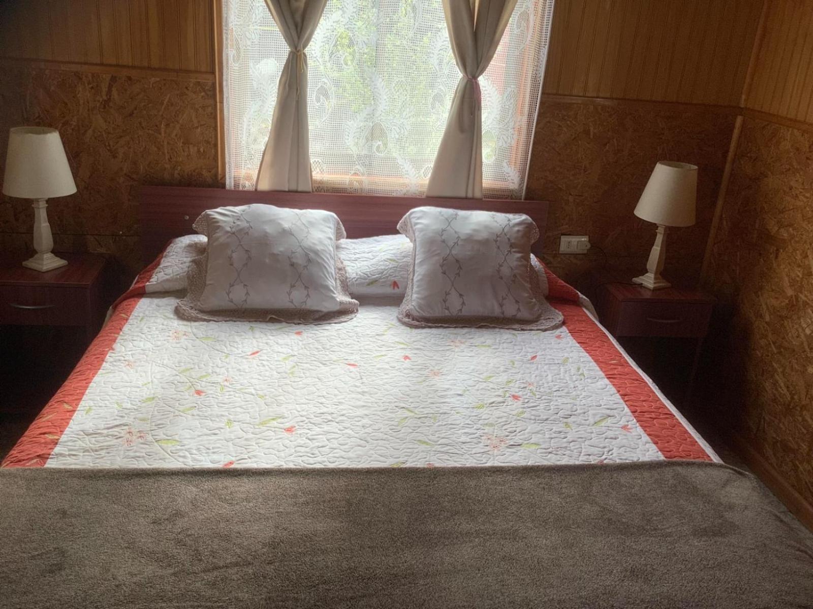 Hostal Y Cabanas Ventisquero Puerto Puyuguapi Phòng bức ảnh