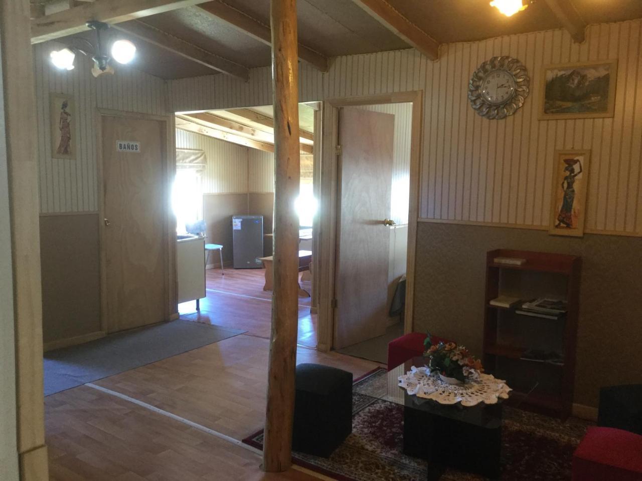 Hostal Y Cabanas Ventisquero Puerto Puyuguapi Ngoại thất bức ảnh